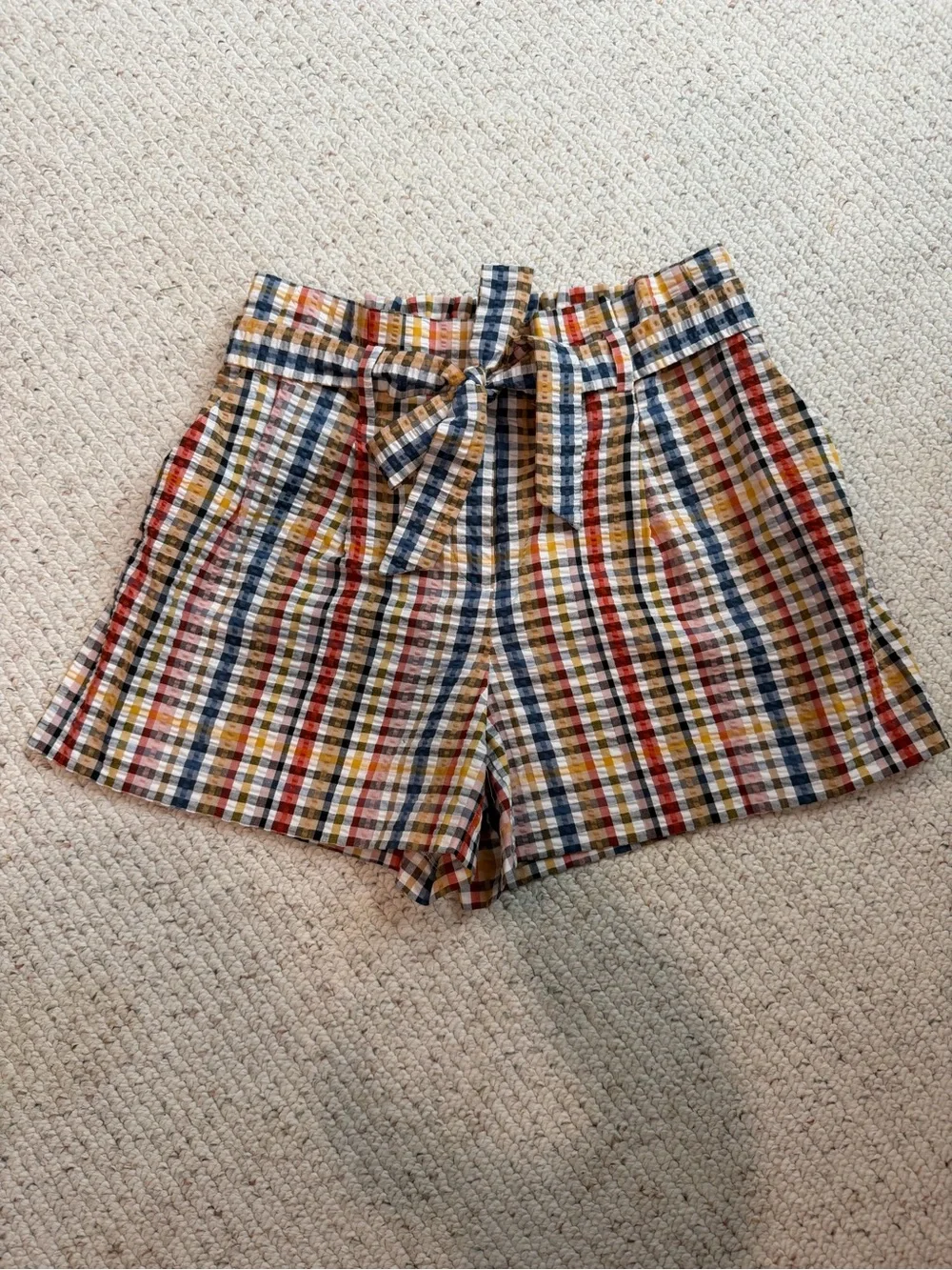 LOFT NWT Paperbag Pull-On Gingham Shorts- Size M